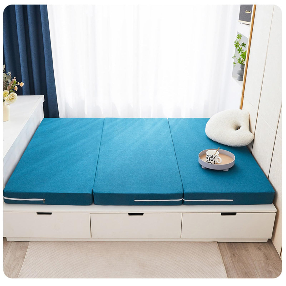 Queen Size Portable Foldable Memory Foam Trifold Mattress with Washable Cover J28409