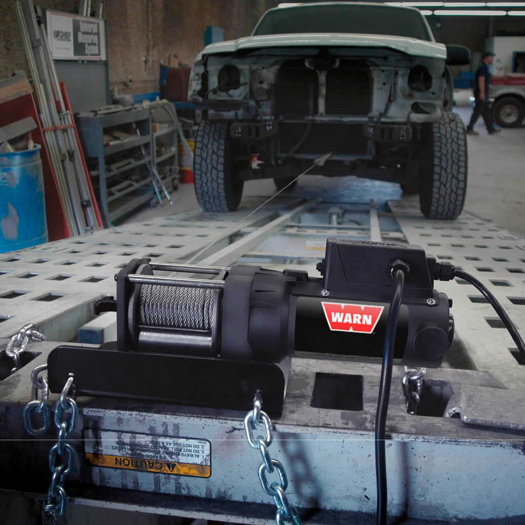 12V Electric Winch with 2000 lb Pulling Capacity S3732
