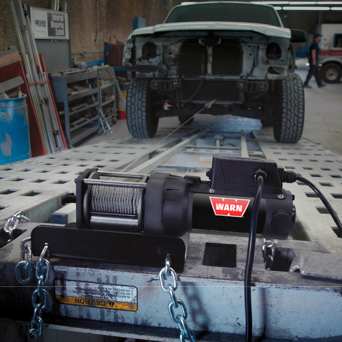 12V Electric Winch with 2000 lb Pulling Capacity S3732