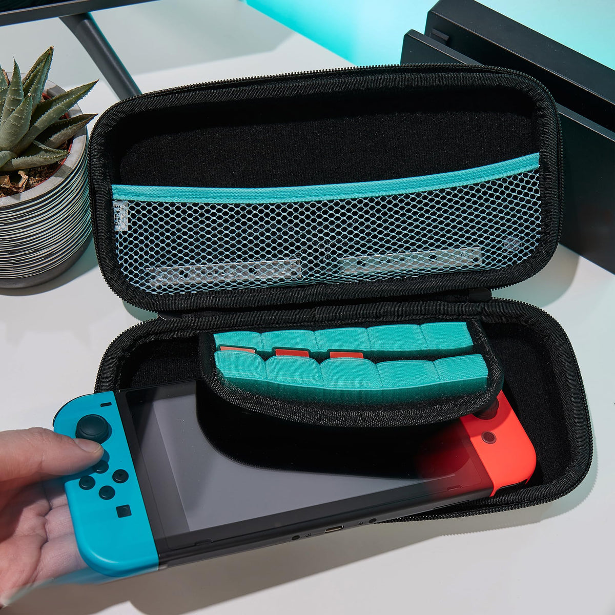 Hard Shell Travel Case for Nintendo Switch and OLED Model V208033