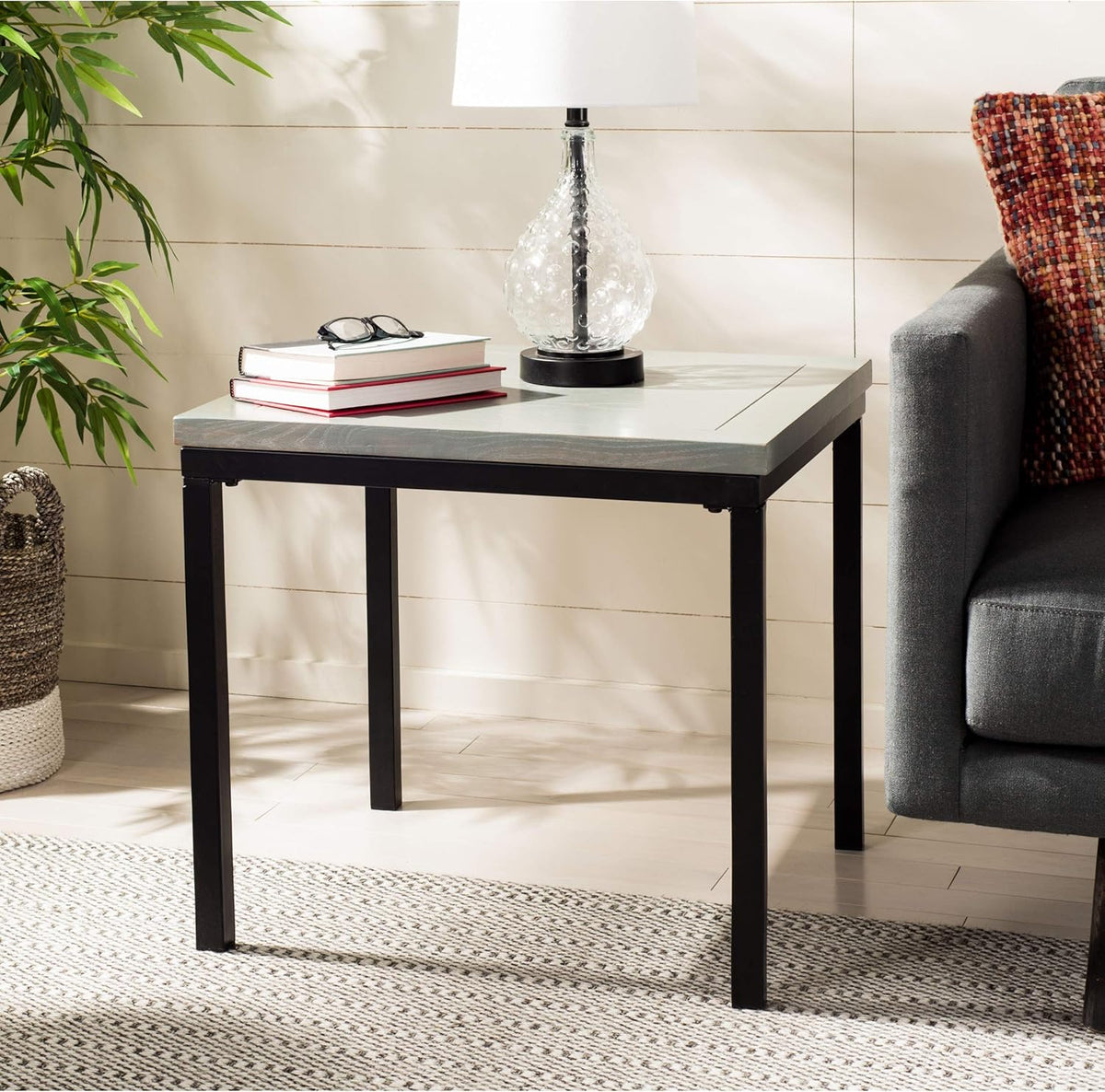 Oak Side Table E3191