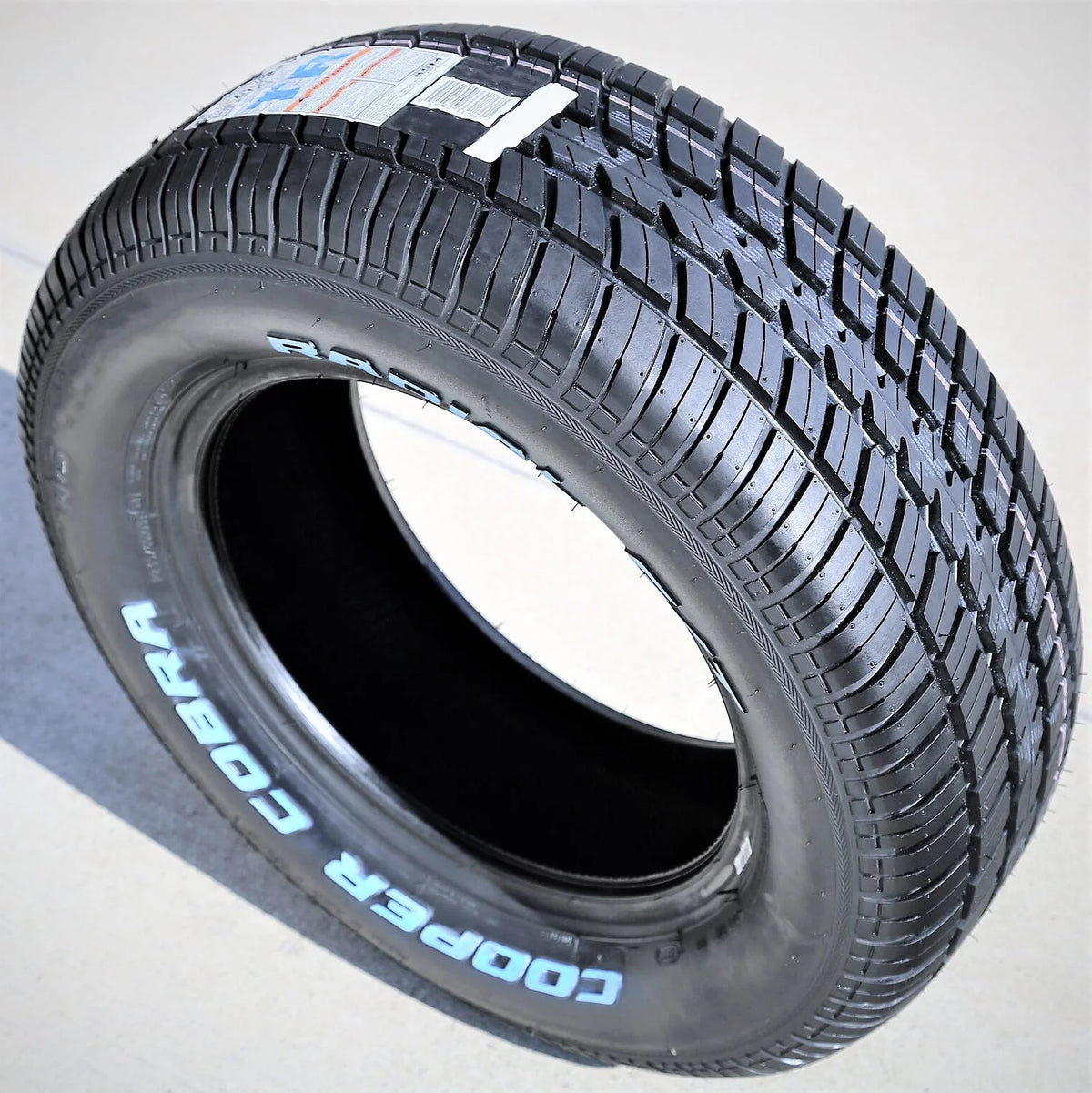 All Season P225/70R15 100T Passenger Tire W317