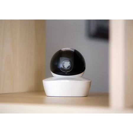 Wireless Security Camera with 2-Way Audio and Local and Cloud Storage G955